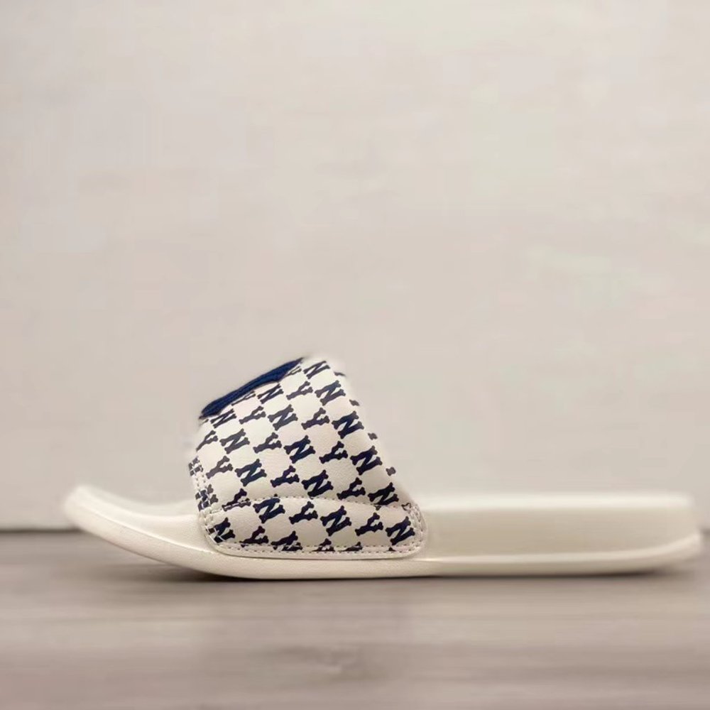 MLB slippers - Picture 6 of 6